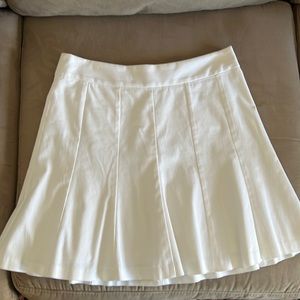 Banana republic, white, pleated mini skirt, size 6